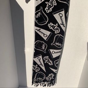❤️ Hand made White Sox scarf